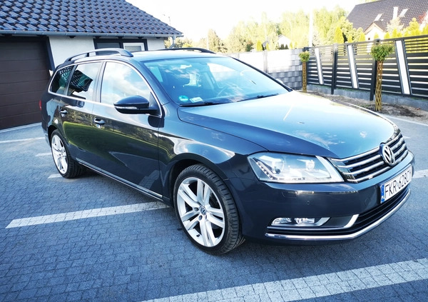 Volkswagen Passat cena 36500 przebieg: 272000, rok produkcji 2011 z Drezdenko małe 407